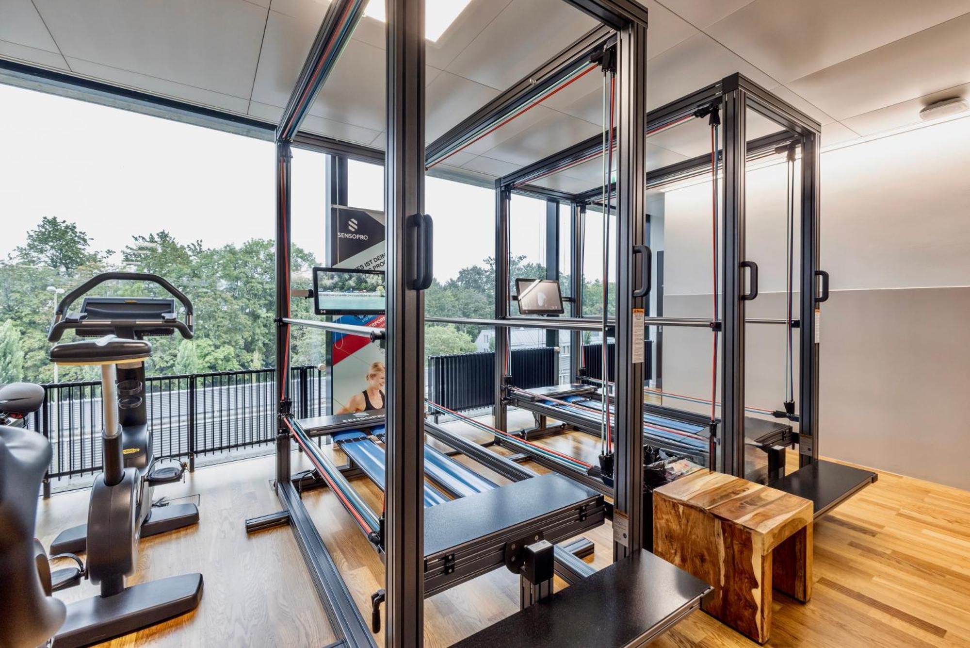 Hotel Four Points By Sheraton Sihlcity - 4*